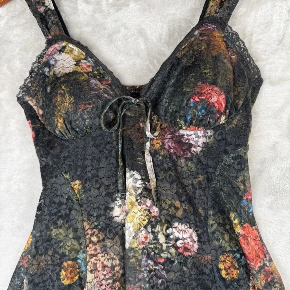 Romantic Boho Y2K Floral Lace Mini Dress‎ Black V-Neck Tie Front Fit - Picture 4 of 8
